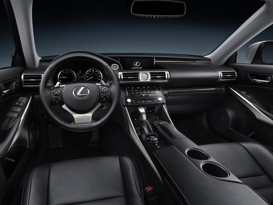  Lexus IS350 2013 года  (фото 23 из 33)